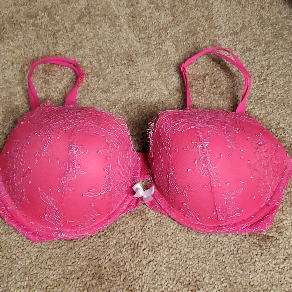 Push-Up Bra